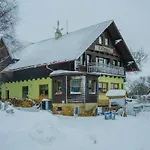 Casa de hóspedes Kacenka 2*